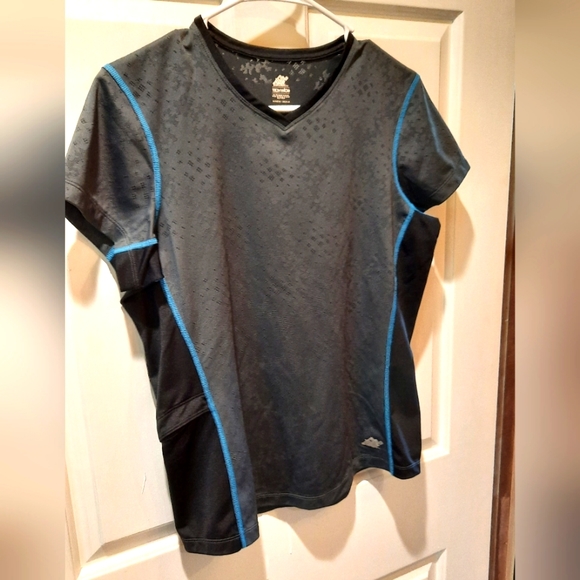 Eastern Mountain Sports Womans Gray Techwick T-shirt size Medium - Picture 3 of 9